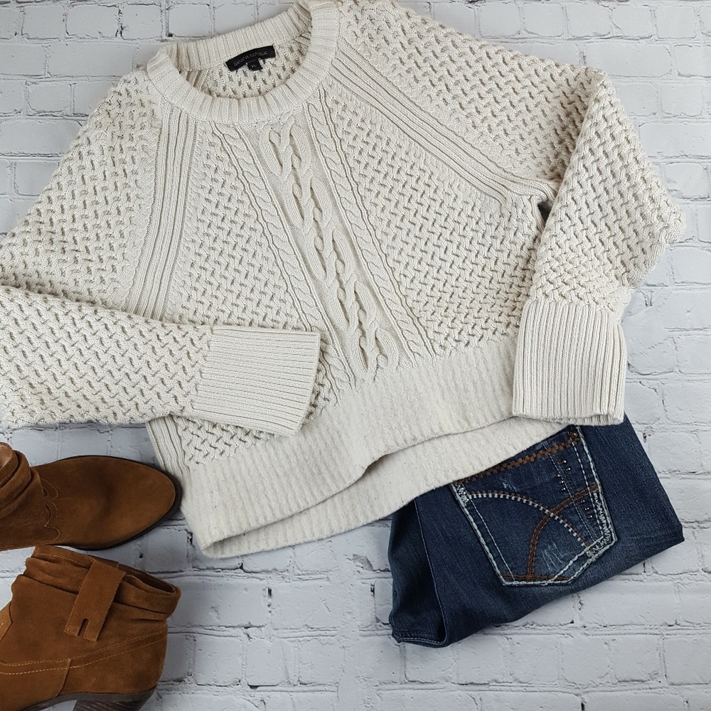 Banana Republic Cropped Sweater (XL)
